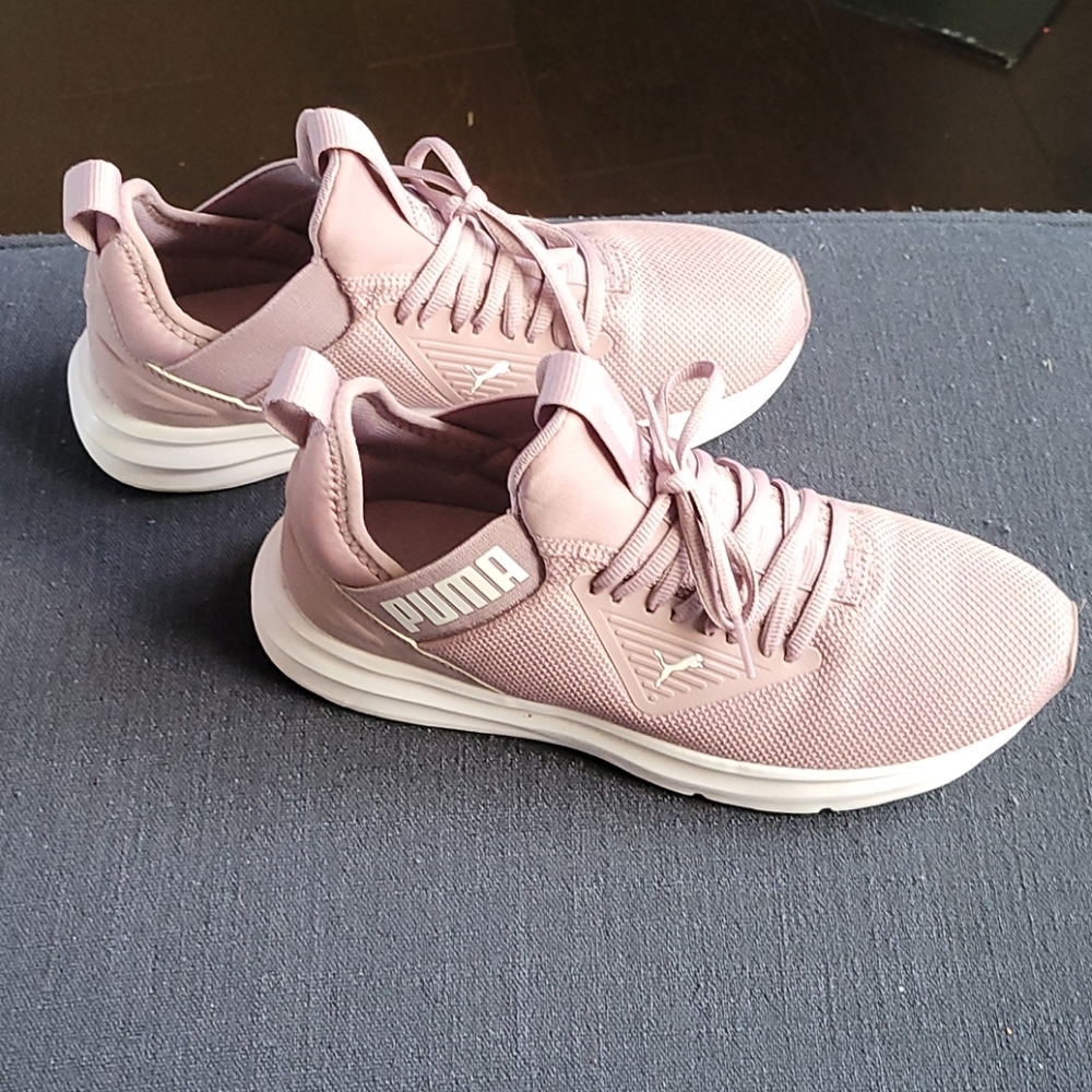 Puma Sneakers